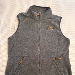 Petite small women’s fleece vest.